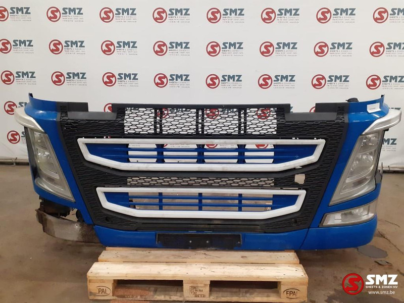 Volvo Occ voorbumper compleet Volvo - Решётка радиатора для Грузовиков: фото 1 Volvo Occ voorbumper compleet Volvo - Решётка радиатора для Грузовиков: фото 1