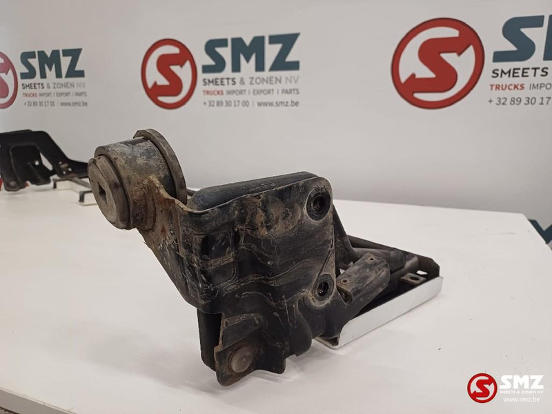 Volvo Occ voorgrille + scharnieren Volvo - Решётка радиатора для Грузовиков: фото 4 Volvo Occ voorgrille + scharnieren Volvo - Решётка радиатора для Грузовиков: фото 4