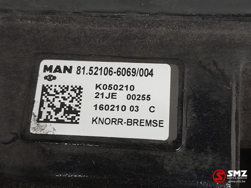 Запчасти для Грузовиков MAN Occ EBS achterasmodulator MAN: фото 6