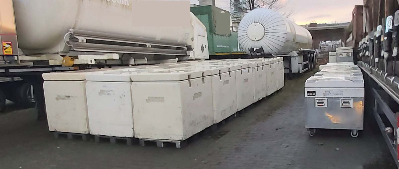 Dry ice containers used for dry ice (Trockeneis) boxes - Сменный кузов - фургон: фото 1 Dry ice containers used for dry ice (Trockeneis) boxes - Сменный кузов - фургон: фото 1