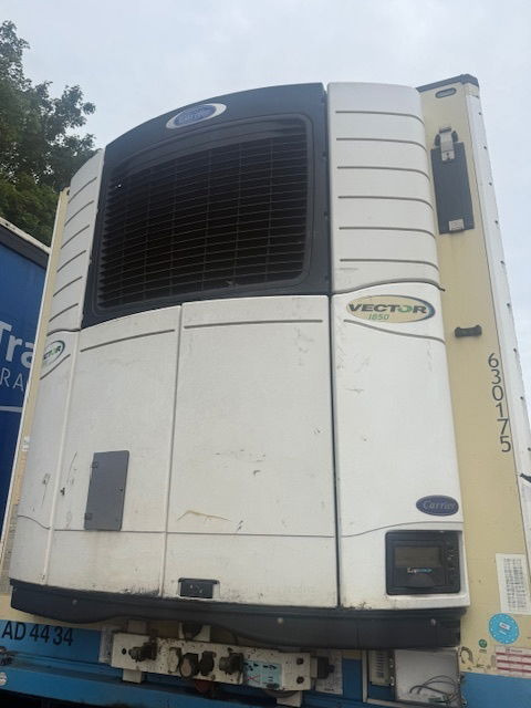 Полуприцеп-рефрижератор Schmitz Cargobull Vleeshanger Schade: фото 7 Полуприцеп-рефрижератор Schmitz Cargobull Vleeshanger Schade: фото 7