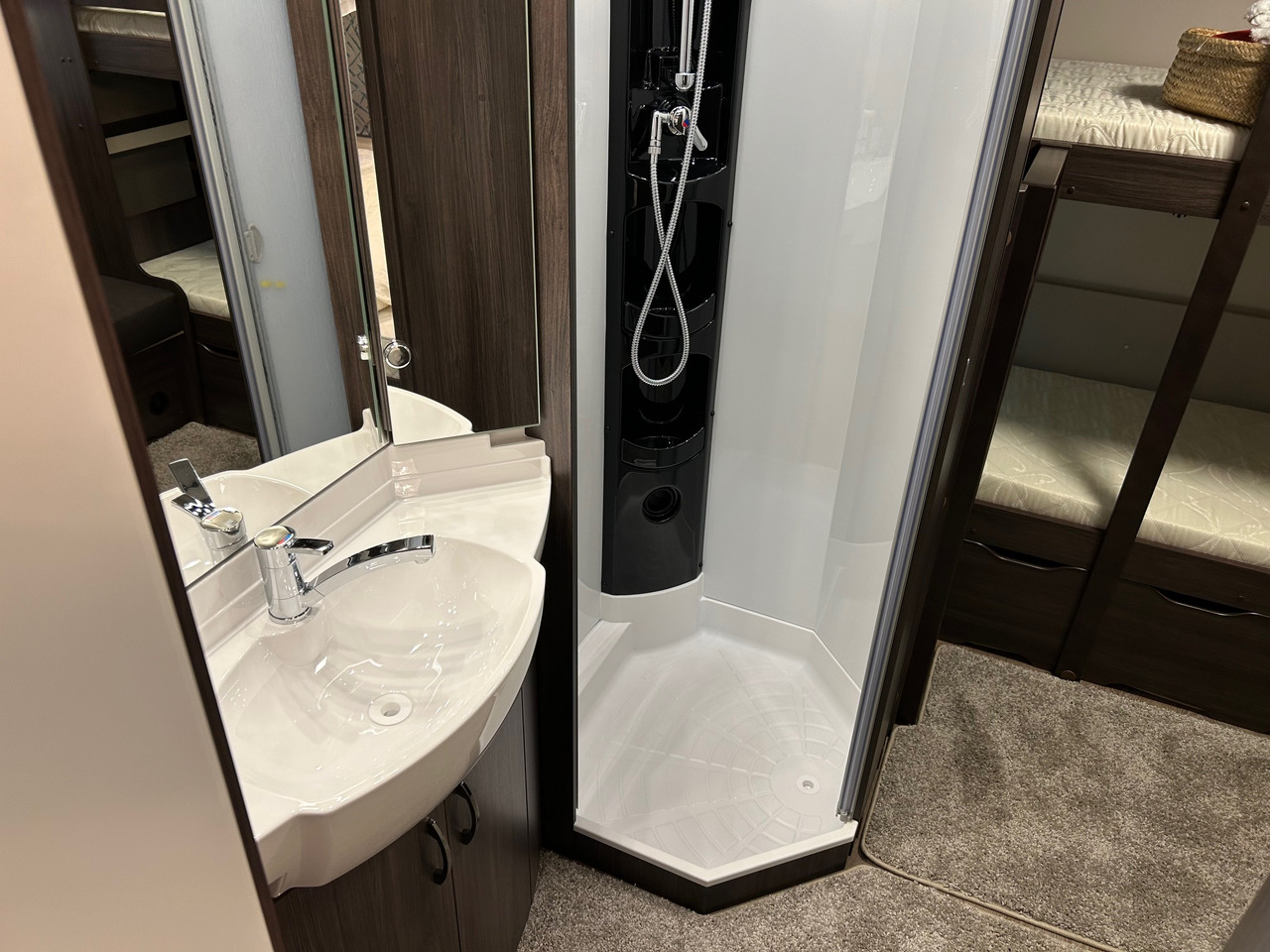 Hobby PRESTIGE 720 KWFU - Прицеп дача: фото 4 Hobby PRESTIGE 720 KWFU - Прицеп дача: фото 4