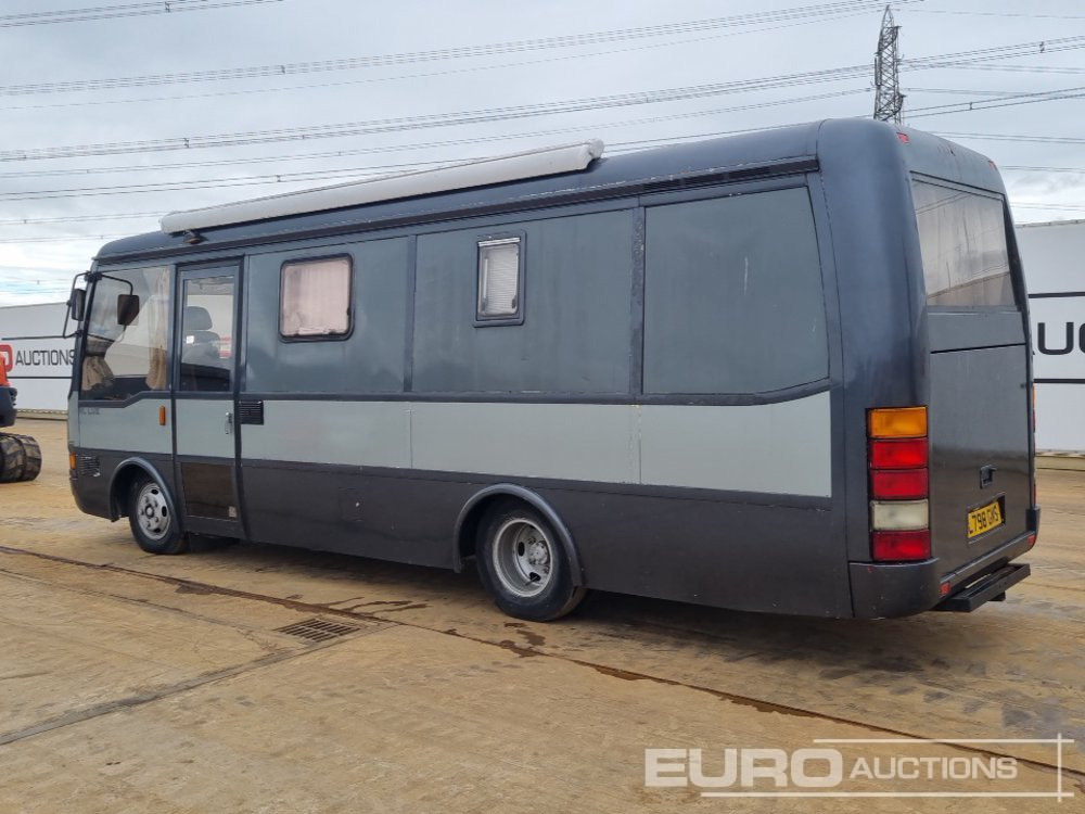1993 Caetano 4x2 5 Berth Motorhome, Sink, Fridge Freezer, Oven & Hob, Wash Room, Diesel Heater, Solar Panels, Awning, Manual Gearbox - Кастенваген: фото 3 1993 Caetano 4x2 5 Berth Motorhome, Sink, Fridge Freezer, Oven & Hob, Wash Room, Diesel Heater, Solar Panels, Awning, Manual Gearbox - Кастенваген: фото 3