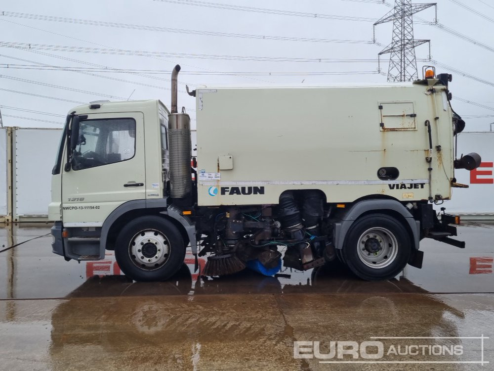 2009 Mercedes Atego 1318 - Подметально-уборочная машина: фото 2 2009 Mercedes Atego 1318 - Подметально-уборочная машина: фото 2