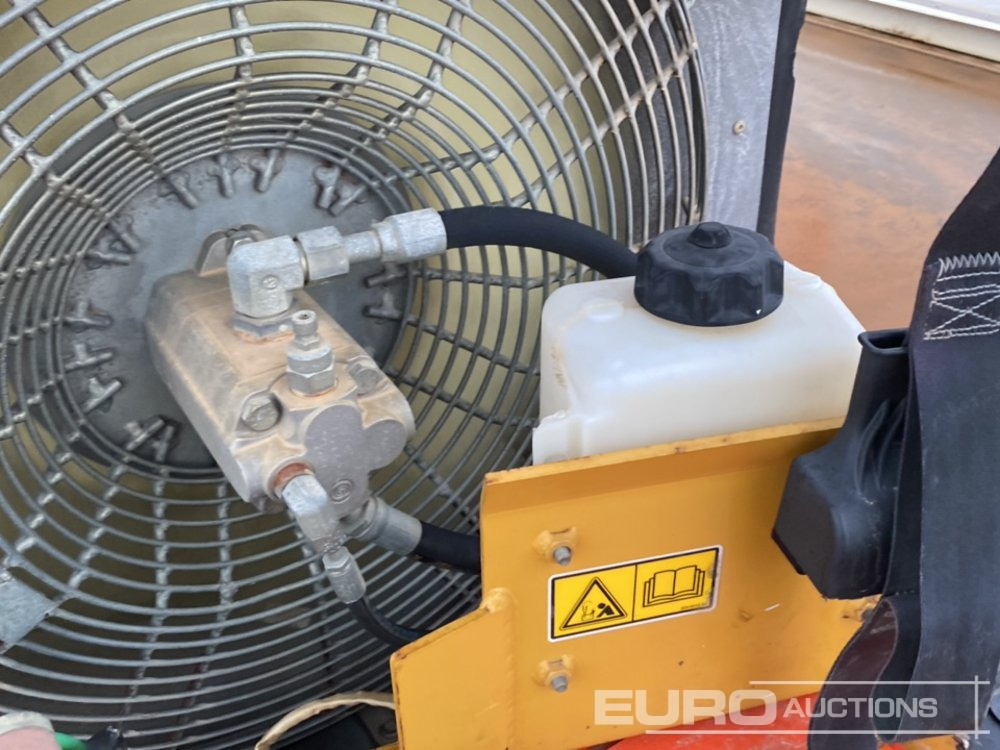 Каток 2011 CAT CS74: фото 17 Каток 2011 CAT CS74: фото 17