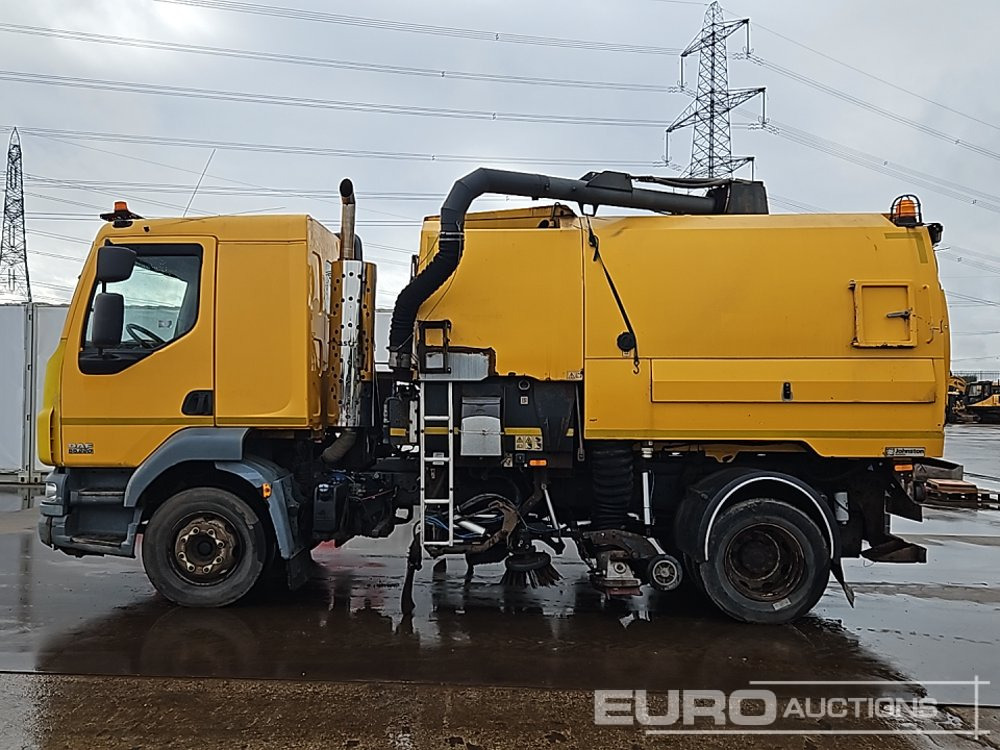 2012 DAF LF55.220 - Подметально-уборочная машина: фото 2 2012 DAF LF55.220 - Подметально-уборочная машина: фото 2