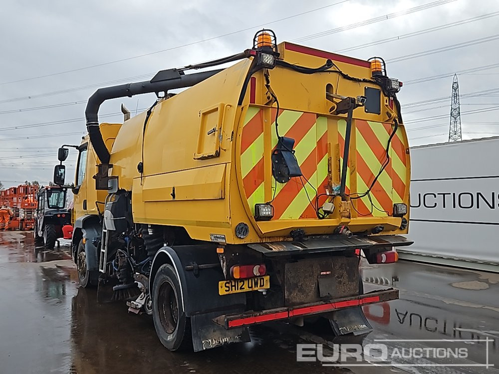 2012 DAF LF55.220 - Подметально-уборочная машина: фото 3 2012 DAF LF55.220 - Подметально-уборочная машина: фото 3