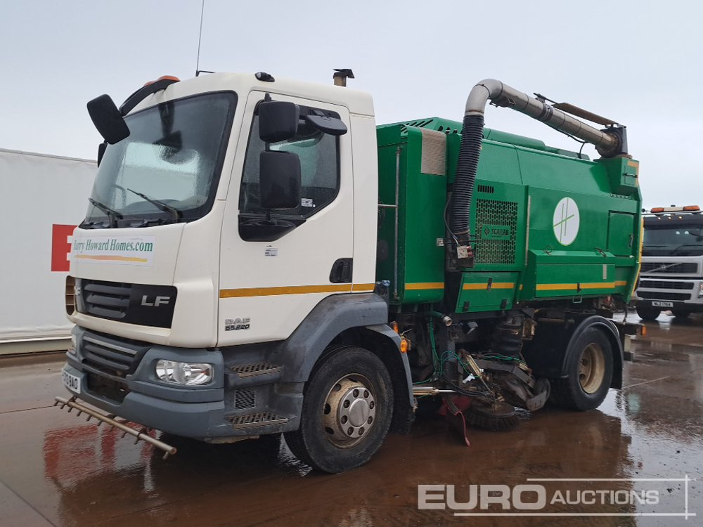 2013 DAF LF55.220 - Подметально-уборочная машина: фото 1 2013 DAF LF55.220 - Подметально-уборочная машина: фото 1
