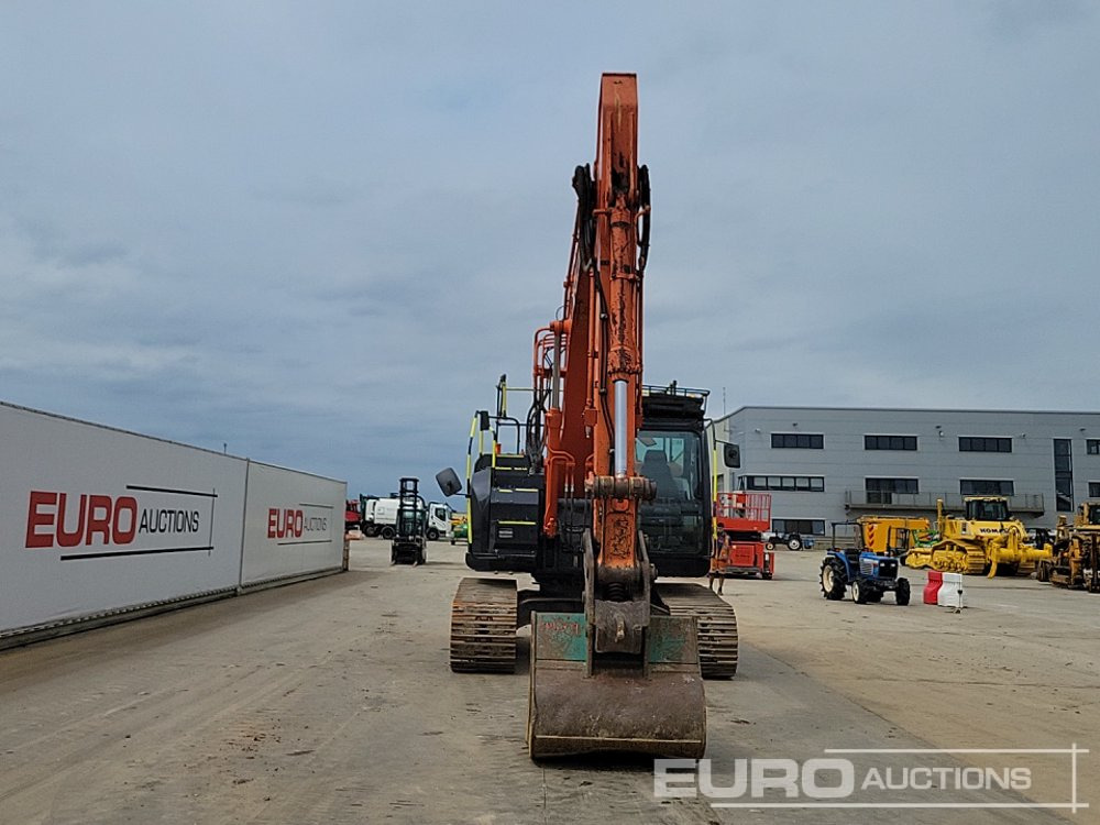 Гусеничный экскаватор 2014 Hitachi ZX225USRLC-5B: фото 8