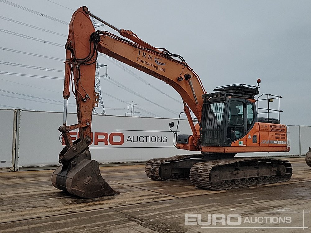 2015 Doosan DX225LC-3 - Гусеничный экскаватор: фото 1 2015 Doosan DX225LC-3 - Гусеничный экскаватор: фото 1