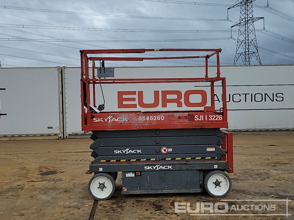 2015 SkyJack SJ3226 - Ножничный подъемник: фото 4 2015 SkyJack SJ3226 - Ножничный подъемник: фото 4