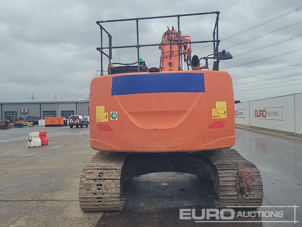 2017 Hitachi ZX225USRLC-6 - Гусеничный экскаватор: фото 4 2017 Hitachi ZX225USRLC-6 - Гусеничный экскаватор: фото 4
