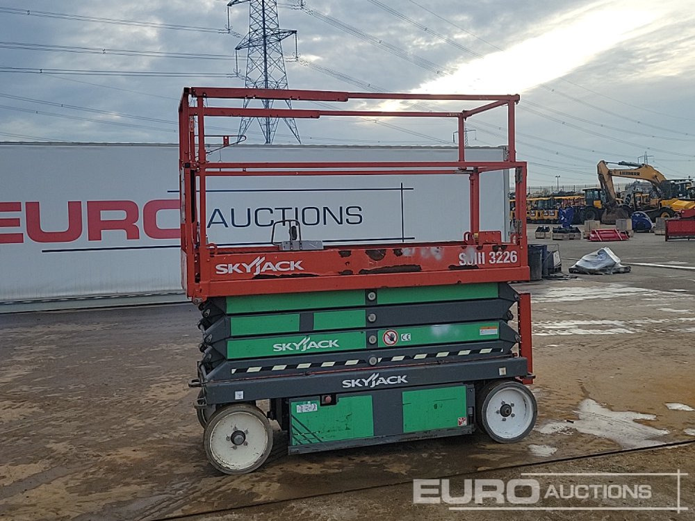 2017 SkyJack SJ3226 - Ножничный подъемник: фото 2 2017 SkyJack SJ3226 - Ножничный подъемник: фото 2