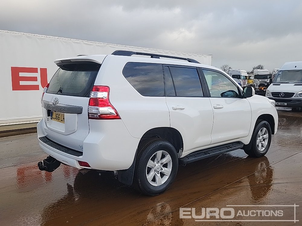 2017 Toyota Land Cruiser - Внедорожник: фото 5 2017 Toyota Land Cruiser - Внедорожник: фото 5