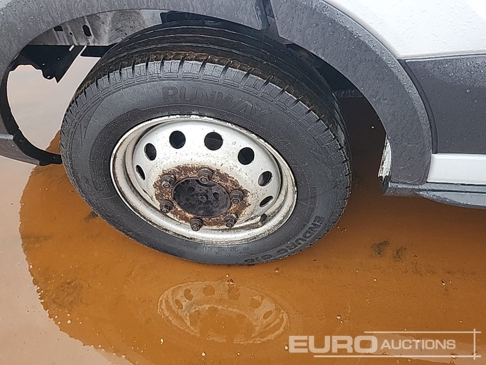 Малотоннажный бортовой грузовик 2019 Ford Transit 350: фото 9 Малотоннажный бортовой грузовик 2019 Ford Transit 350: фото 9