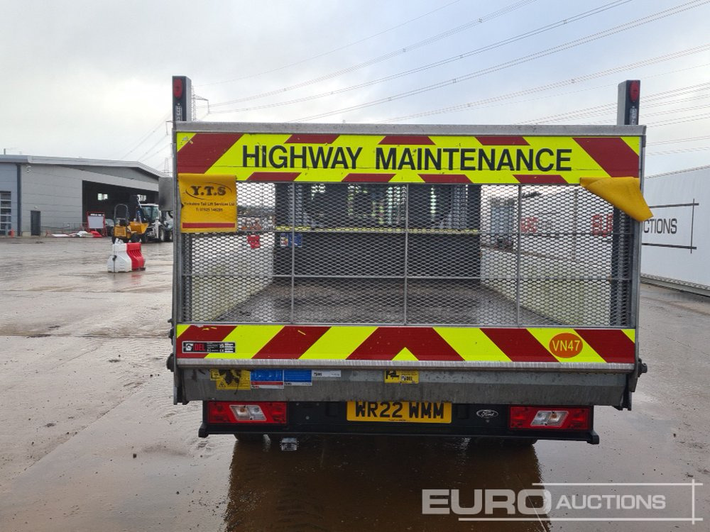 2022 Ford Transit 350 - Малотоннажный бортовой грузовик: фото 4 2022 Ford Transit 350 - Малотоннажный бортовой грузовик: фото 4