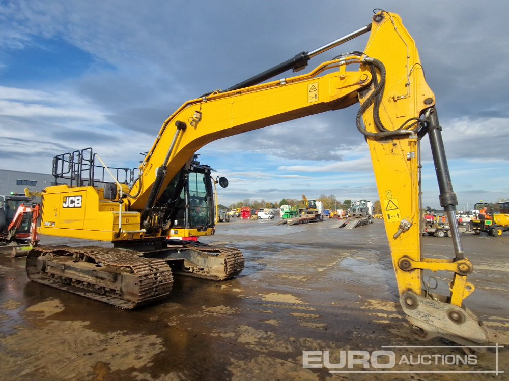 Гусеничный экскаватор 2022 JCB 220X LC: фото 7