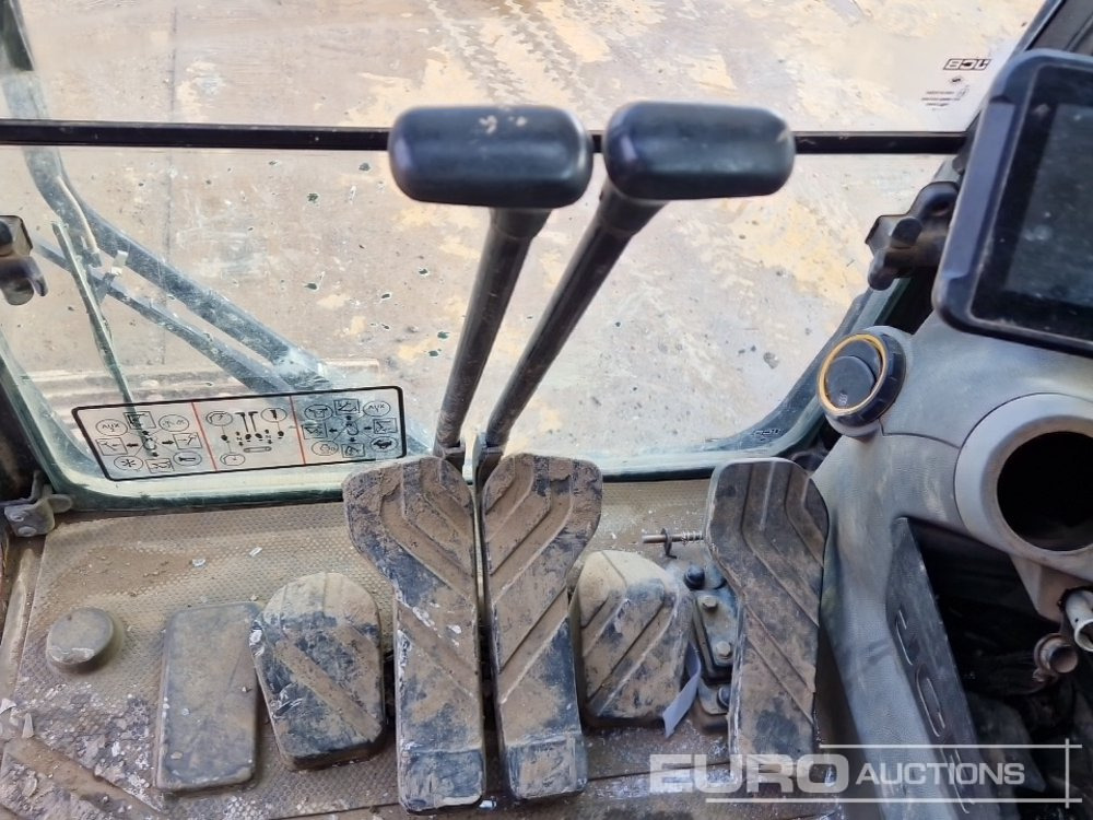 Гусеничный экскаватор 2022 JCB 220X LC: фото 47