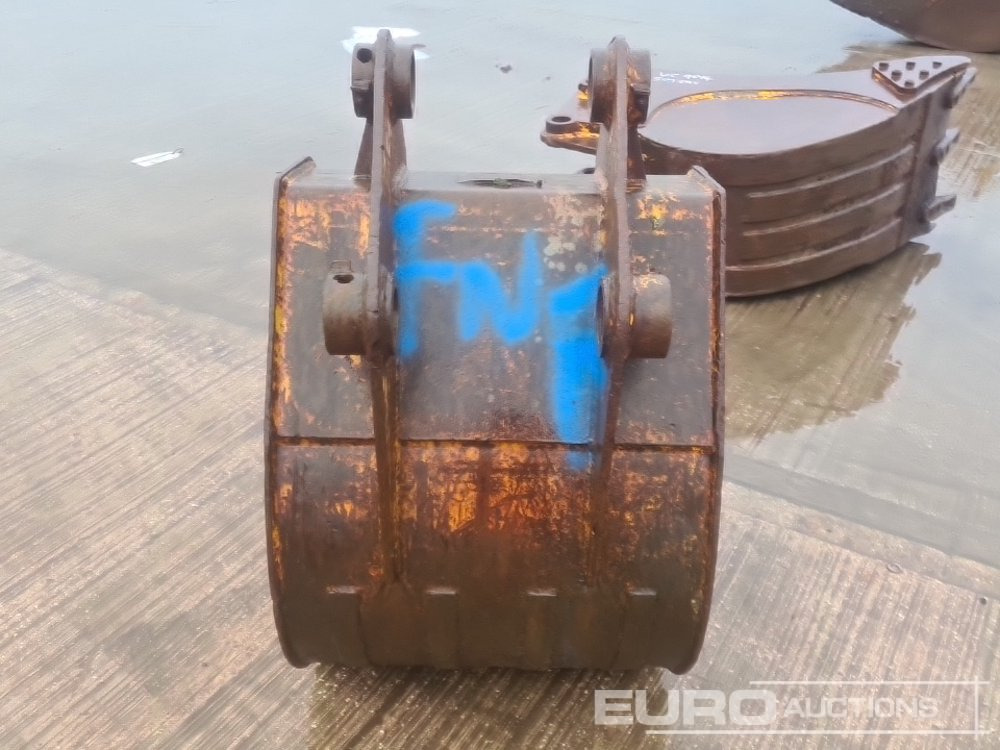 30" Digging Bucket 65mm Pin to suit 13 Ton Excavator - Ковш: фото 4 30" Digging Bucket 65mm Pin to suit 13 Ton Excavator - Ковш: фото 4