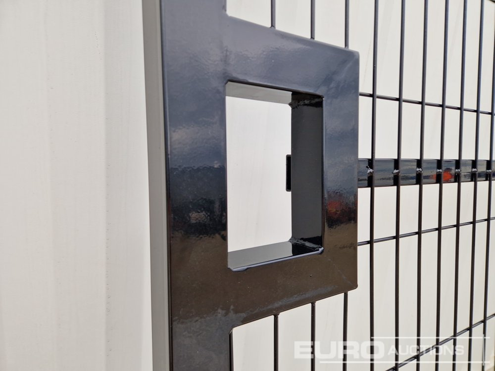 Оборудование для гаражей/ Мастерских 3m x 2.3m Heavy Duty Galvanized Powder Coated Gate (2 of), 100mm x 100mm Post (2 of), Assembly Kit (Black): фото 13