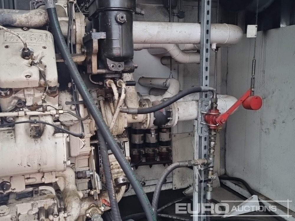 Электрогенератор 40' Containerised 2000kVA Generator, Deutz TBD 620 V16 Engine, Leroy Somer Alternator, External Cooling Pack: фото 22