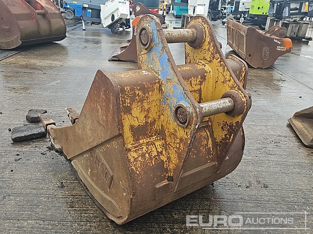CAT 32" Digging Bucket 65mm Pin to suit 13 Ton Excavator - Ковш: фото 3 CAT 32" Digging Bucket 65mm Pin to suit 13 Ton Excavator - Ковш: фото 3