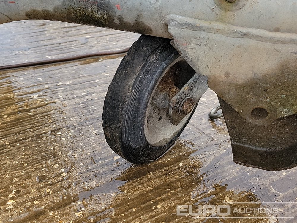 Воздушный компрессор Compair Single Axle Compressor: фото 9 Воздушный компрессор Compair Single Axle Compressor: фото 9