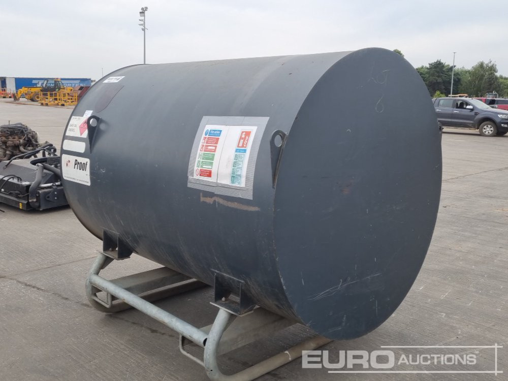 Fuel Proof 2000 Litre Bunded Fuel bowser, Eletric Pump, Fuel Meter - Резервуар для хранения: фото 3 Fuel Proof 2000 Litre Bunded Fuel bowser, Eletric Pump, Fuel Meter - Резервуар для хранения: фото 3