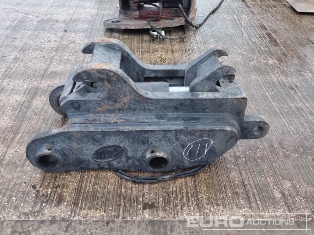 Geith Hydraulic Quick Hitch 80mm Pin to suit 20 Ton Excavator - Сцепное устройство: фото 2 Geith Hydraulic Quick Hitch 80mm Pin to suit 20 Ton Excavator - Сцепное устройство: фото 2