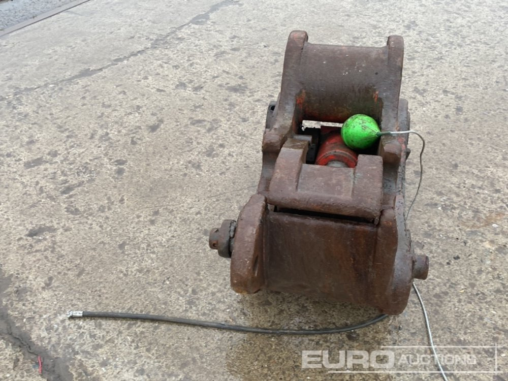 Hydraulic Quick Hitch 80mm Pin to suit 20 Ton Excavator - Сцепное устройство: фото 4 Hydraulic Quick Hitch 80mm Pin to suit 20 Ton Excavator - Сцепное устройство: фото 4