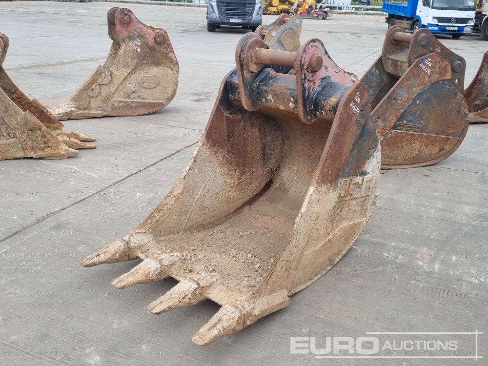 JCB 36" Digging Bucket 80mm Pin to suit 20 Ton Excavator - Ковш: фото 1 JCB 36" Digging Bucket 80mm Pin to suit 20 Ton Excavator - Ковш: фото 1