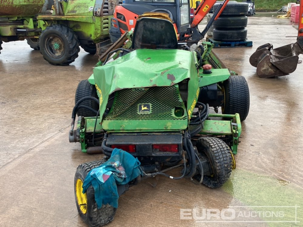 John Deere 3235A - Газонокосилка: фото 4 John Deere 3235A - Газонокосилка: фото 4