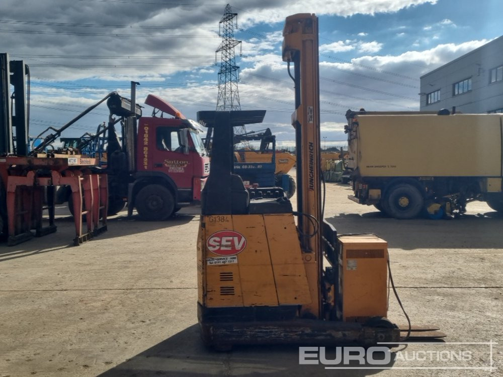 Jungheinrich Electric Side Loader Forklift, 3 Stage Free Lift Mast, Forks, Charger (Flat Battery) - Вилочный погрузчик: фото 2 Jungheinrich Electric Side Loader Forklift, 3 Stage Free Lift Mast, Forks, Charger (Flat Battery) - Вилочный погрузчик: фото 2