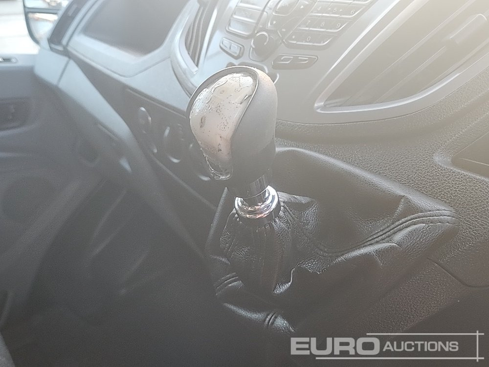 Коммерческий автомобиль 2016 Ford Transit: фото 18