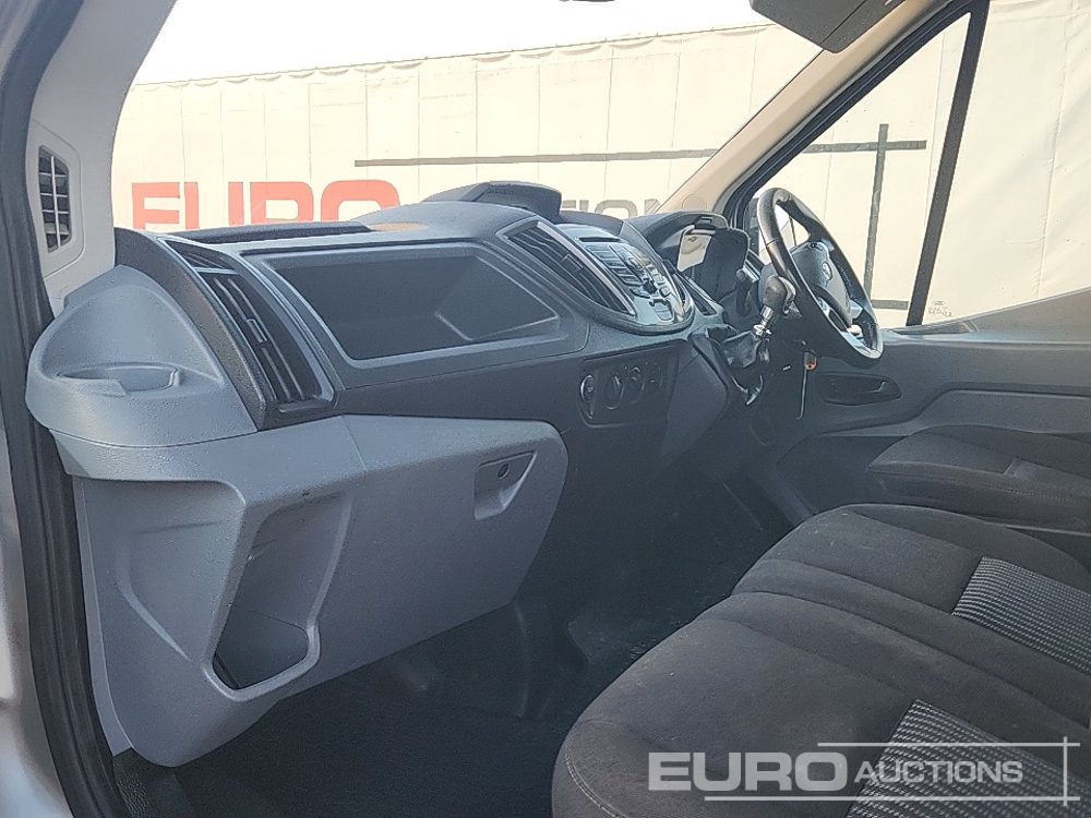 Коммерческий автомобиль 2016 Ford Transit: фото 22