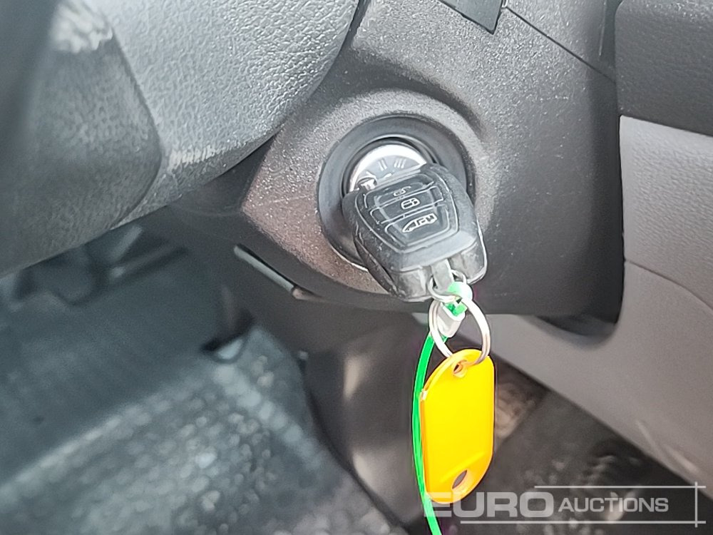 Коммерческий автомобиль 2016 Ford Transit: фото 30