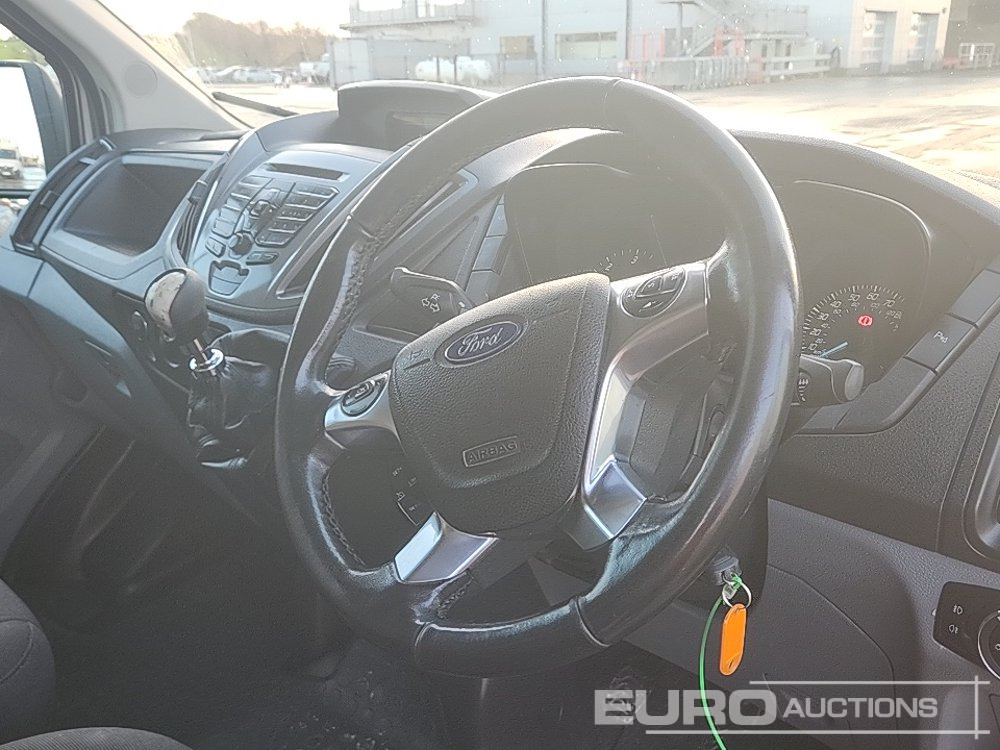 Коммерческий автомобиль 2016 Ford Transit: фото 16