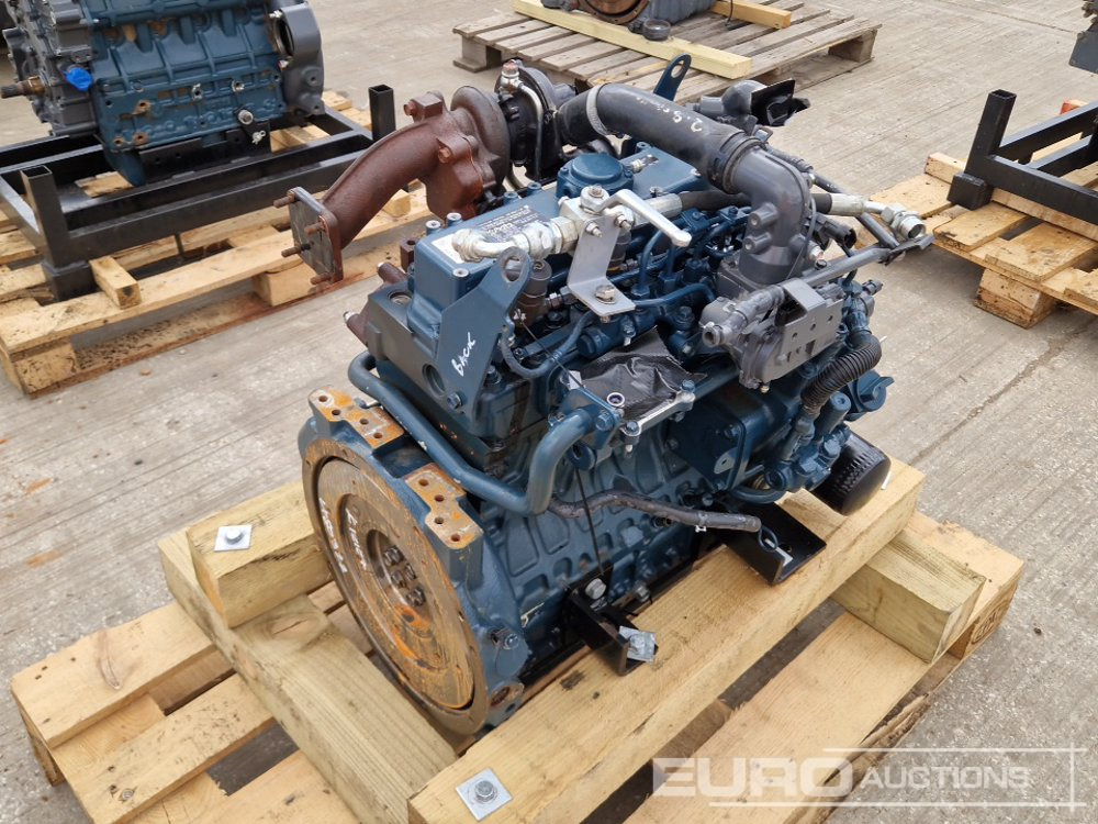 Kubota 4 Cylinder Engine - Двигатель: фото 5 Kubota 4 Cylinder Engine - Двигатель: фото 5