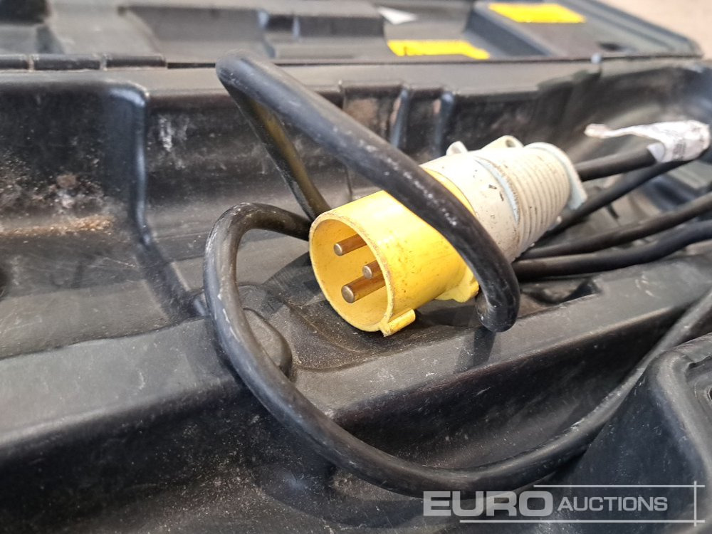 Строительное оборудование Milwaukee 110 Volt Reciprocating Saw & Case: фото 20