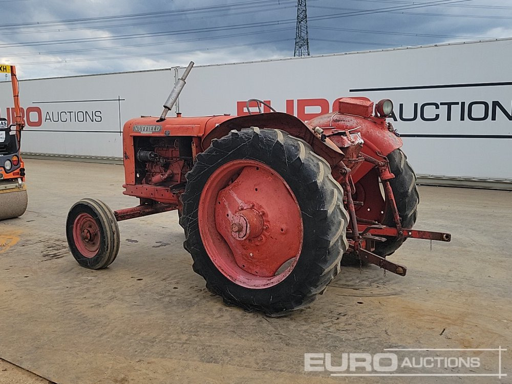 Nuffield 2WD Tractor - Трактор: фото 3 Nuffield 2WD Tractor - Трактор: фото 3