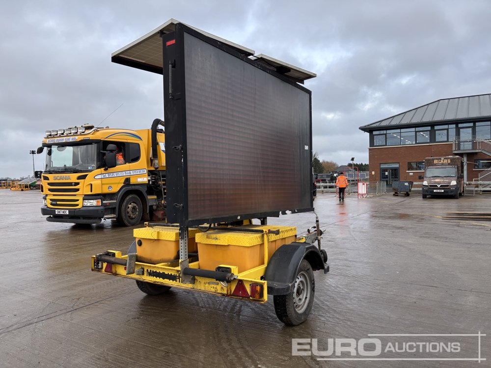 Прицеп для спецтехники PWS Single Axle Highway LED Display Board: фото 25