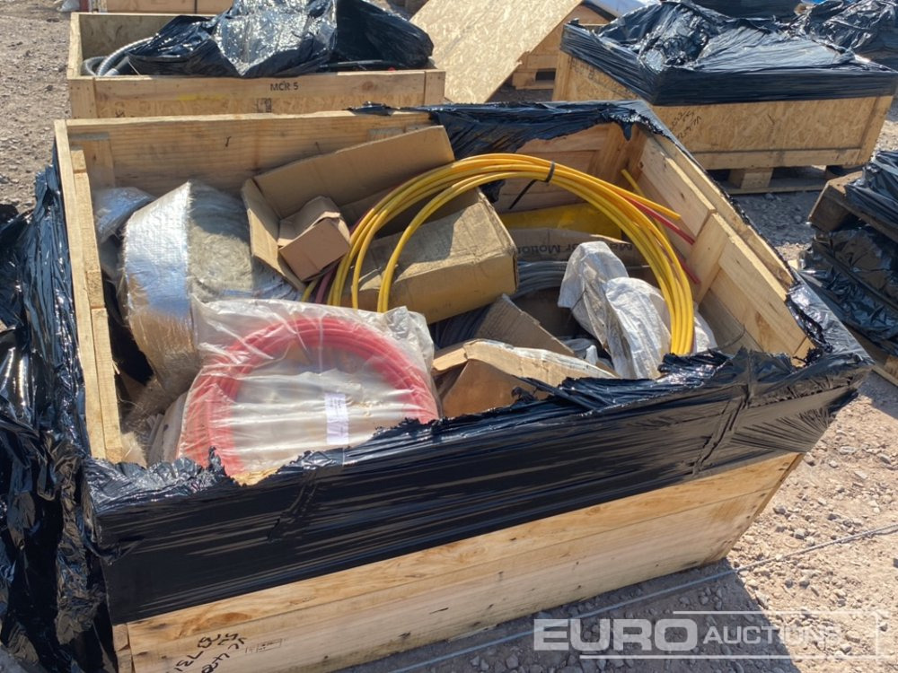 Pallet of Parts - Строительное оборудование: фото 1 Pallet of Parts - Строительное оборудование: фото 1