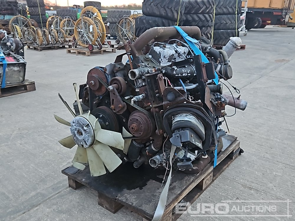 Perkins 4 Cylinder Engine - Двигатель: фото 1 Perkins 4 Cylinder Engine - Двигатель: фото 1