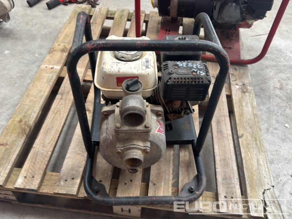 Petrol Water Pump, Honda Engine (Recoil Missing) - Насос для воды: фото 3 Petrol Water Pump, Honda Engine (Recoil Missing) - Насос для воды: фото 3