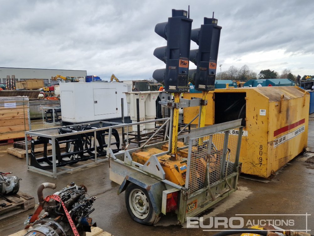 Pike Single Axle Traffic Light System Trailer, Ramp - Прицеп для спецтехники: фото 3 Pike Single Axle Traffic Light System Trailer, Ramp - Прицеп для спецтехники: фото 3