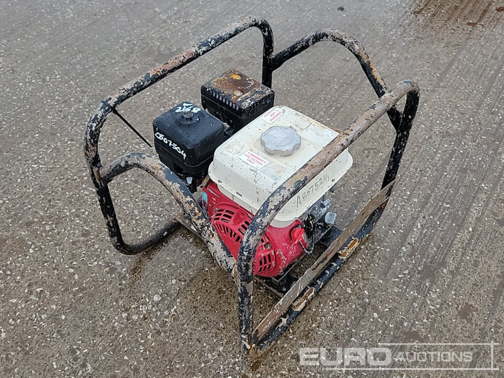 Poker Drive Unit, Honda Petrol Engine - Асфальтоукладочная техника: фото 1 Poker Drive Unit, Honda Petrol Engine - Асфальтоукладочная техника: фото 1