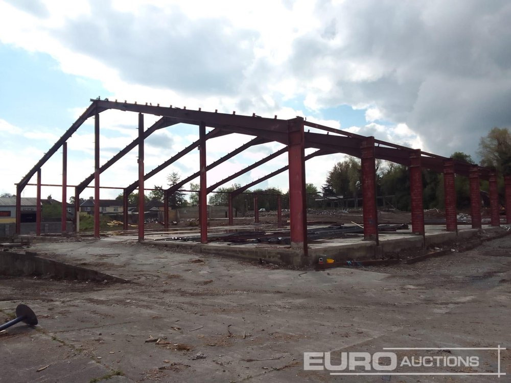 Portal Frame Building L140' x W120', 16' to Eaves, Purlins - Жилой контейнер: фото 1 Portal Frame Building L140' x W120', 16' to Eaves, Purlins - Жилой контейнер: фото 1