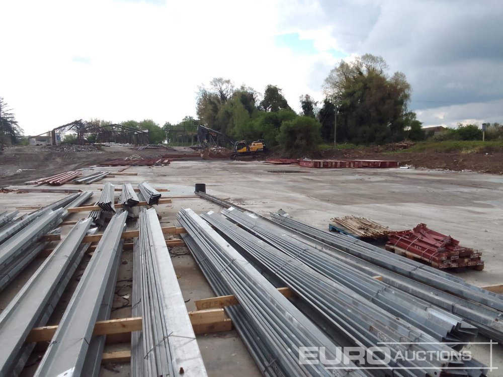 Portal Frame Building L200' x W100', 16' to Eaves, Purlins - Жилой контейнер: фото 4 Portal Frame Building L200' x W100', 16' to Eaves, Purlins - Жилой контейнер: фото 4