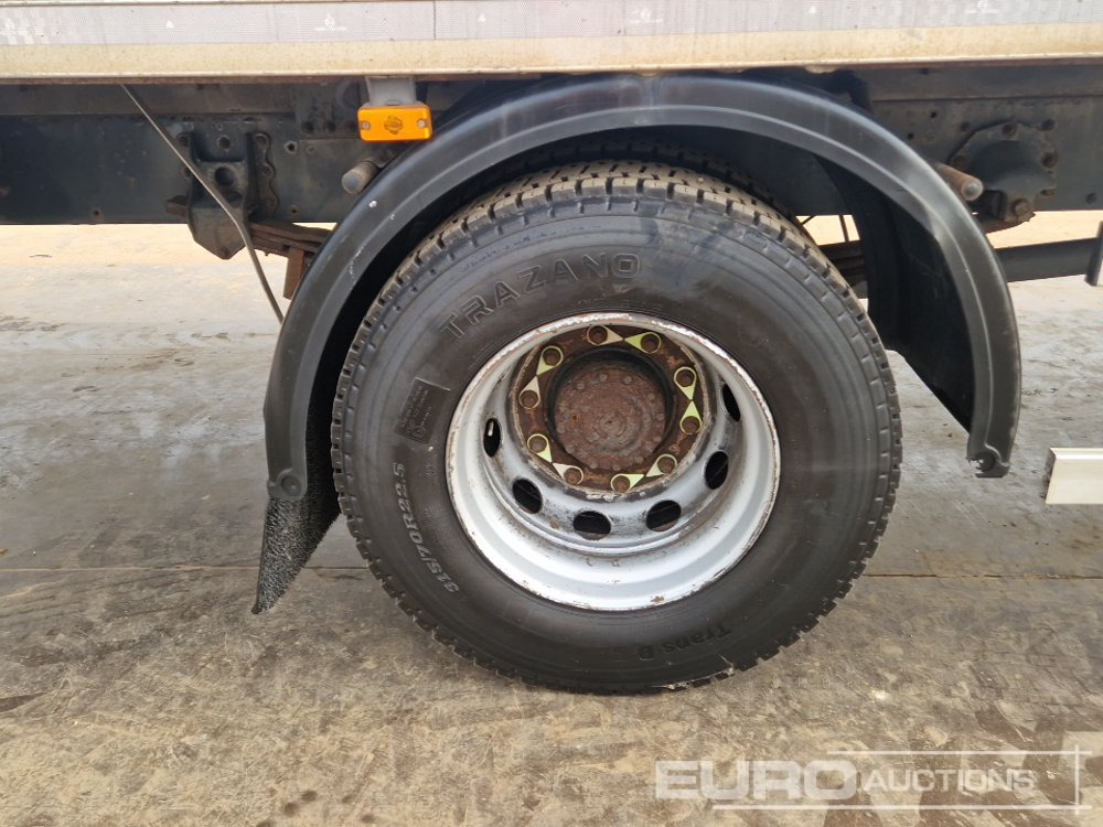 Грузовик бортовой/ Платформа Renault D18: фото 11