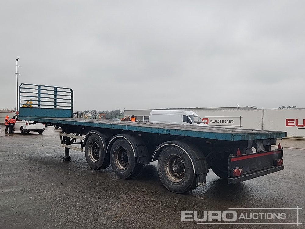 SDC 45' Tri Axle Extendable Flat Trailer, Rear Steer Axle, PBW Axles - Полуприцеп бортовой/ Платформа: фото 3 SDC 45' Tri Axle Extendable Flat Trailer, Rear Steer Axle, PBW Axles - Полуприцеп бортовой/ Платформа: фото 3